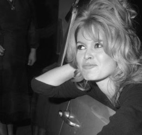 Brigitte-Bardot-002